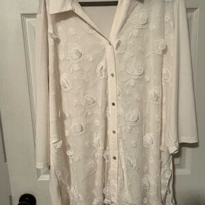 Colleen Lopez Cream Button-Up Blouse